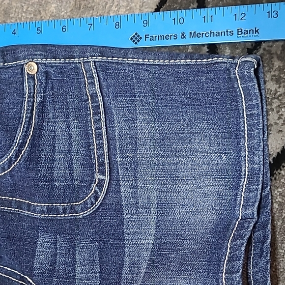 MAURICES DENIM JEAN SHORTS BUNDLE PRICE FIRM - Picture 4 of 16